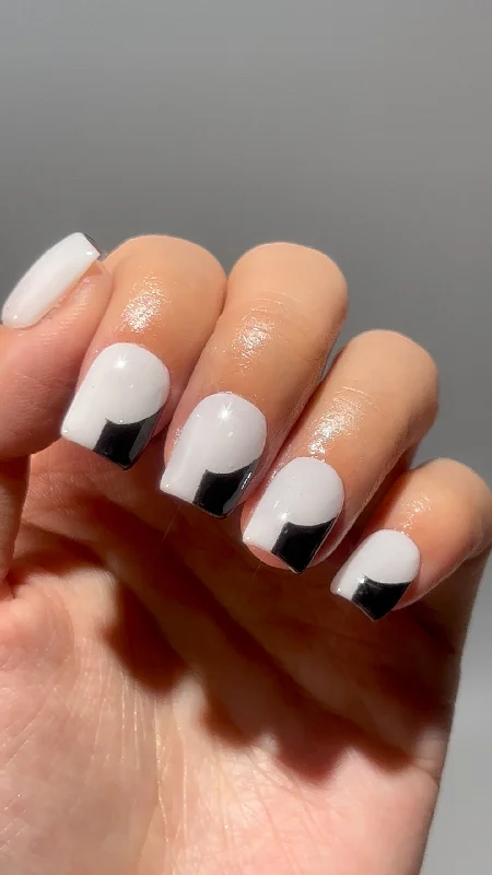 nail repair for swing dance-Black Curve Block French Tip