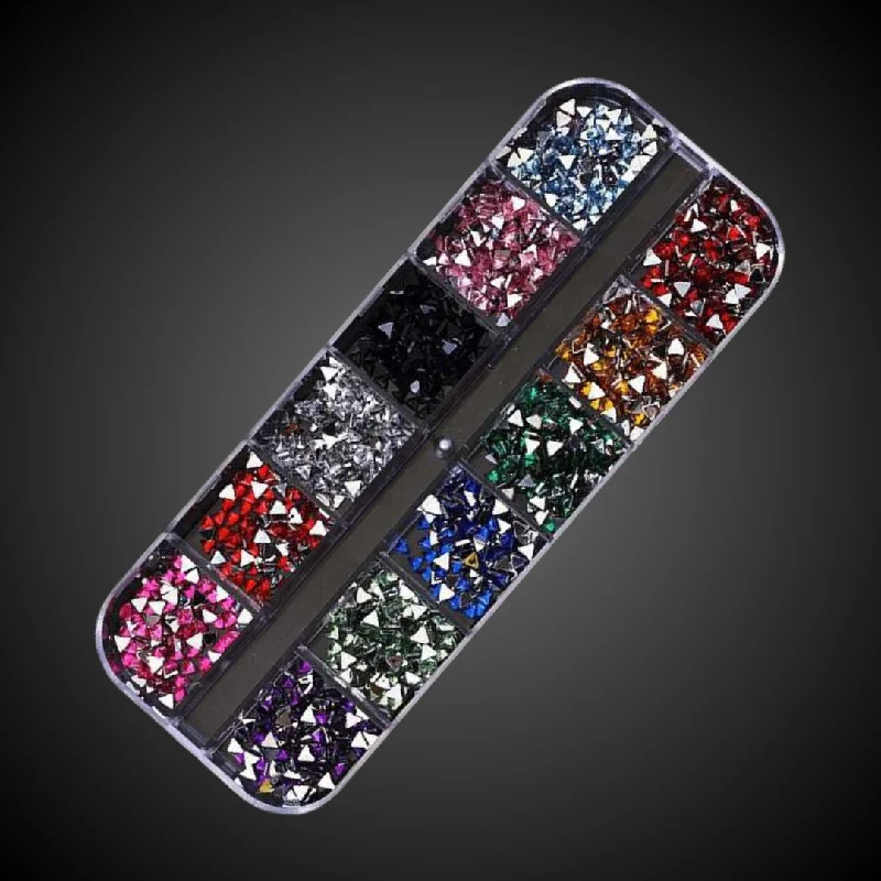 Nail rhinestone global trends-Tiny Rhinestones - Triangles