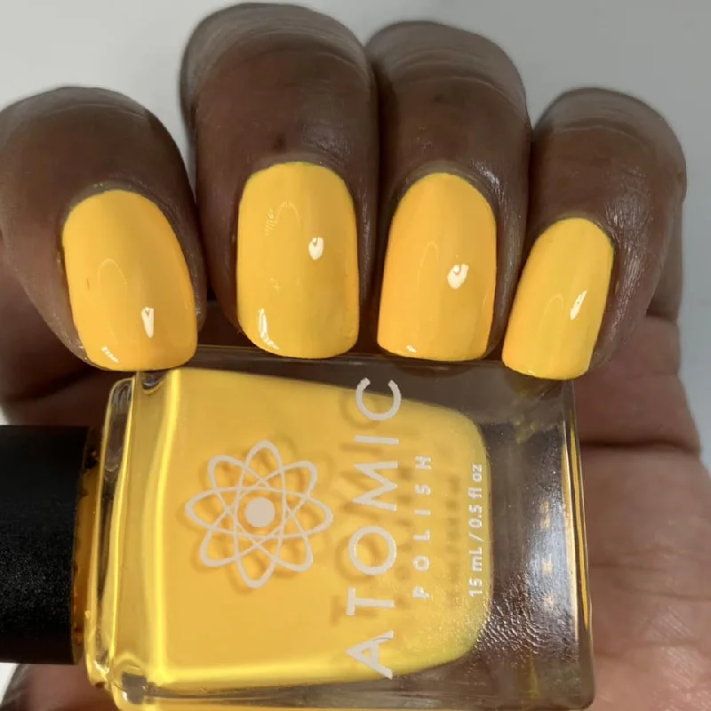 nail polish dawn glow-Daffodil