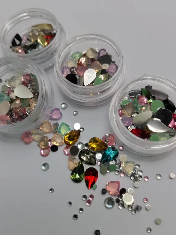 Nail rhinestone dramatic flair-TR70 large color crystal mix