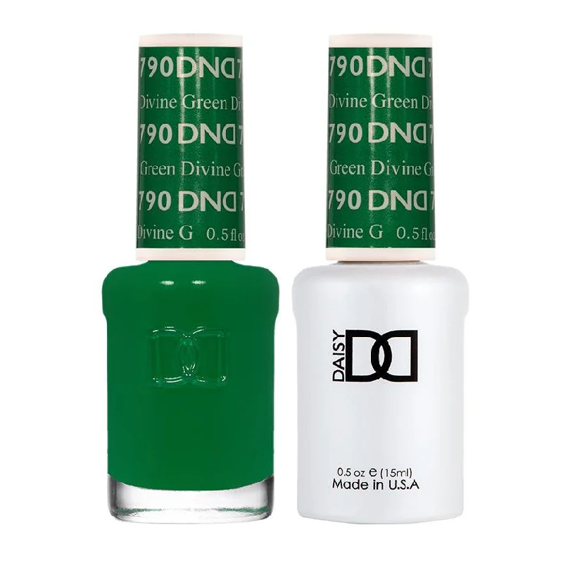 nail polish reindeer brown-Dnd Gel 790 Divine Green